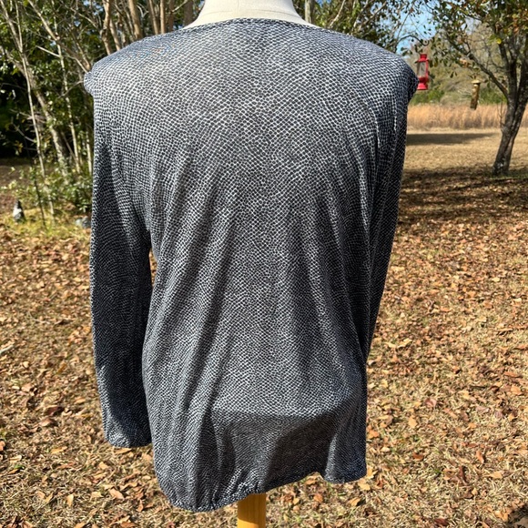 MICHAEL Michael Kors Long Sleeve Light Weight Key Hole Pullover Top Size Large - Picture 3 of 7